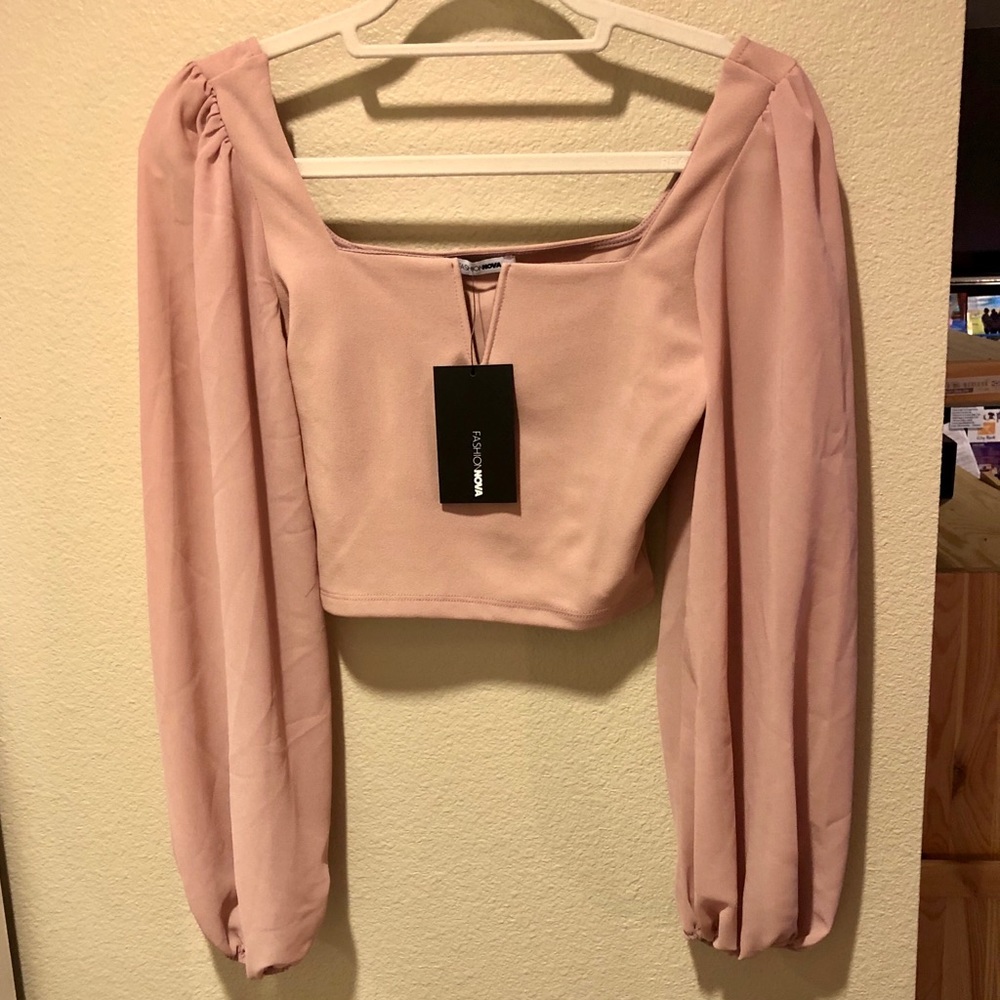 Fashion Nova Long Sleeve Crop Top